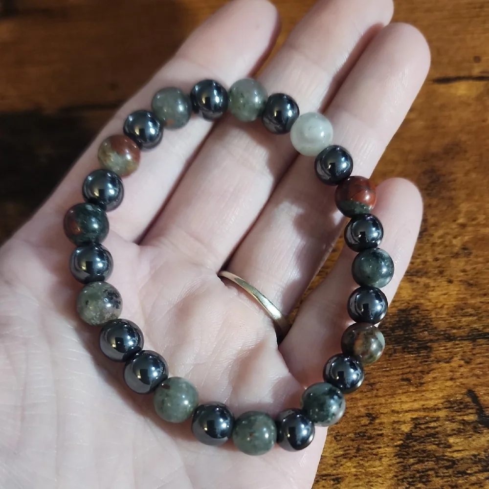 Handmade welcome makes anxiety